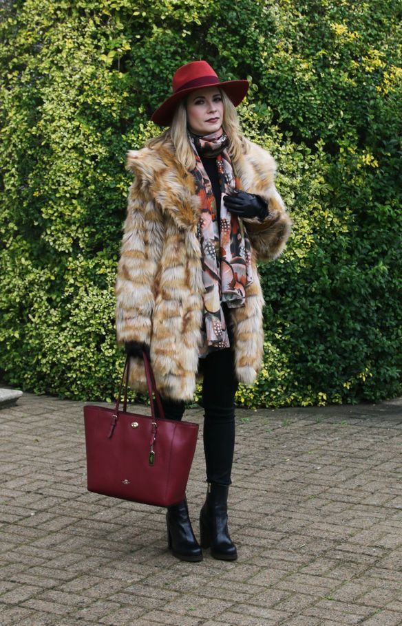 How to style and wear faux coat?